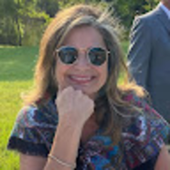 Meet your Posher, Sue - Picture 1 of 1